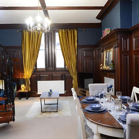 The Old Brewery Boardroom - Winchester City Centre - Unique Property - Free Parking - Sleeps 6 - By Xplus Stays Luaran gambar