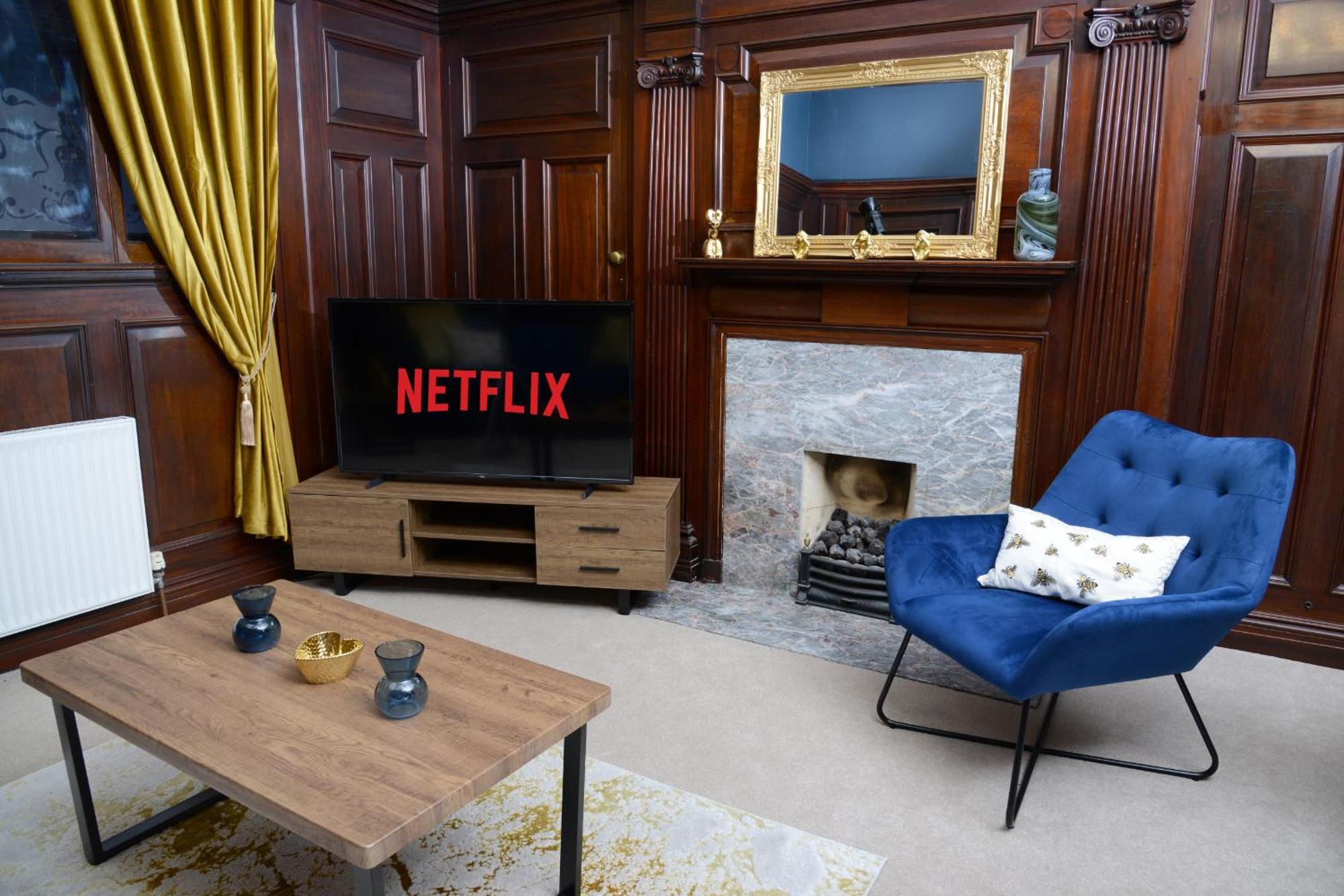 The Old Brewery Boardroom - Winchester City Centre - Unique Property - Free Parking - Sleeps 6 - By Xplus Stays Luaran gambar