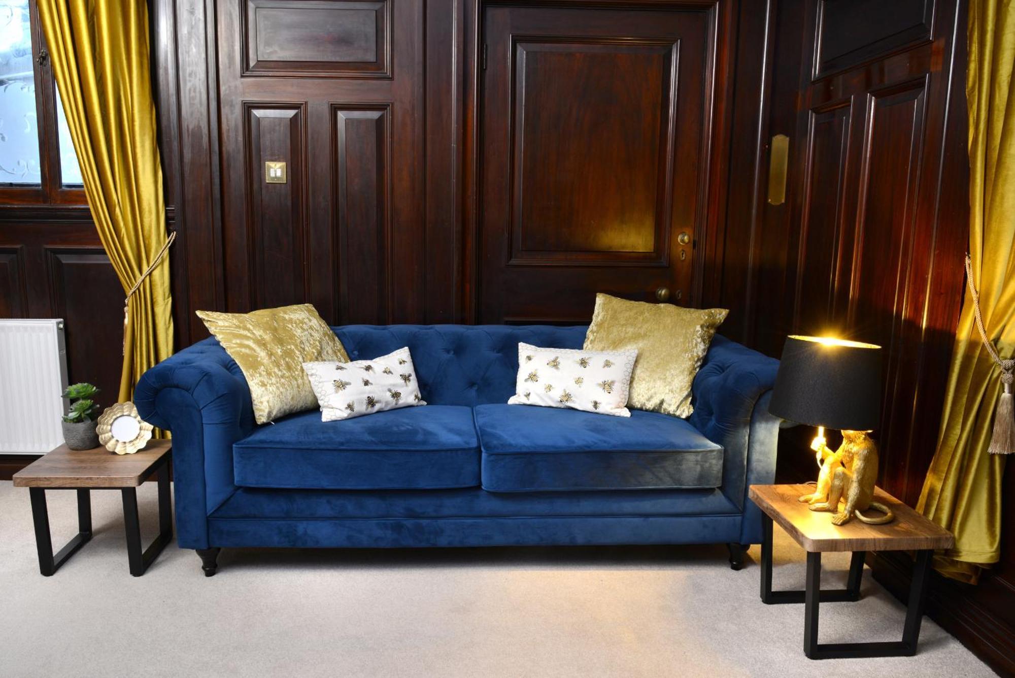 The Old Brewery Boardroom - Winchester City Centre - Unique Property - Free Parking - Sleeps 6 - By Xplus Stays Luaran gambar